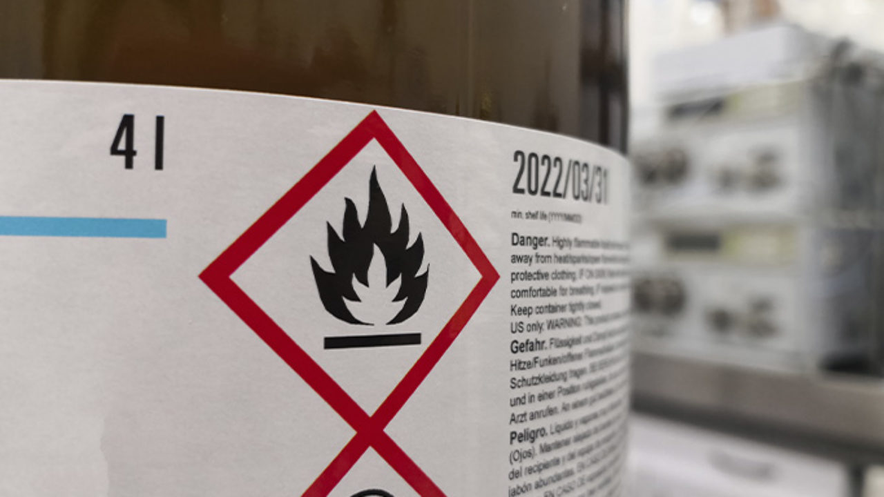 Todo lo que debes saber sobre el etiquetado de productos químicos - ZS  España