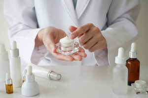 Dermocosmética: Cuáles son sus beneficios para la piel y cómo conseguirlos