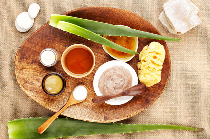 Productos de cosmética natural y cosmética sostenible. Aloe Vera y esponjas naturales.