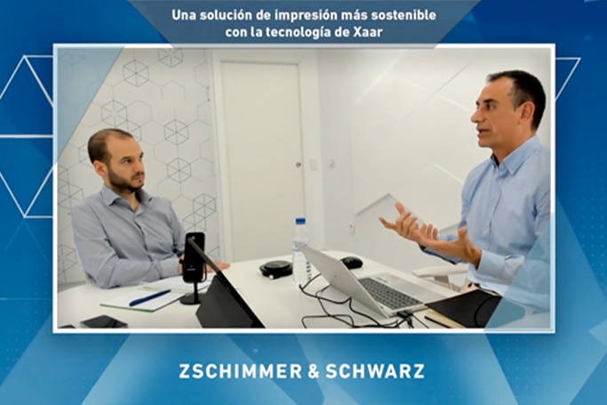 Aarón Martínez, director técnico de Zschimmer & Schwarz España, y Juan Montero, Business Development Manager de Xaar, en la Z&S School