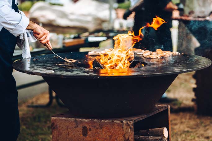 La reacción de Maillard sucede al cocinar algunos alimentos a altas temperaturas