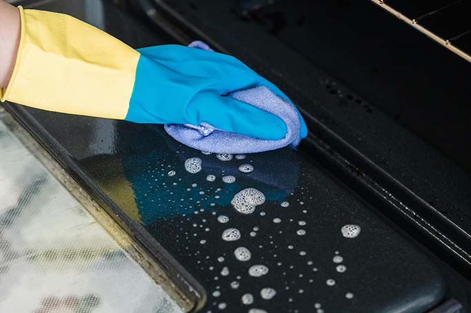 El papel de la espuma en el sector limpieza